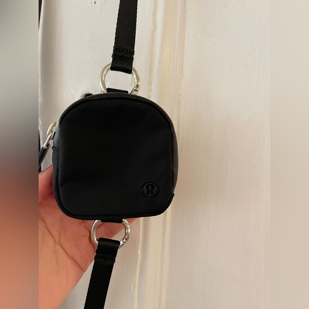 Black Crossbody Bag Set - Picture 3 of 3